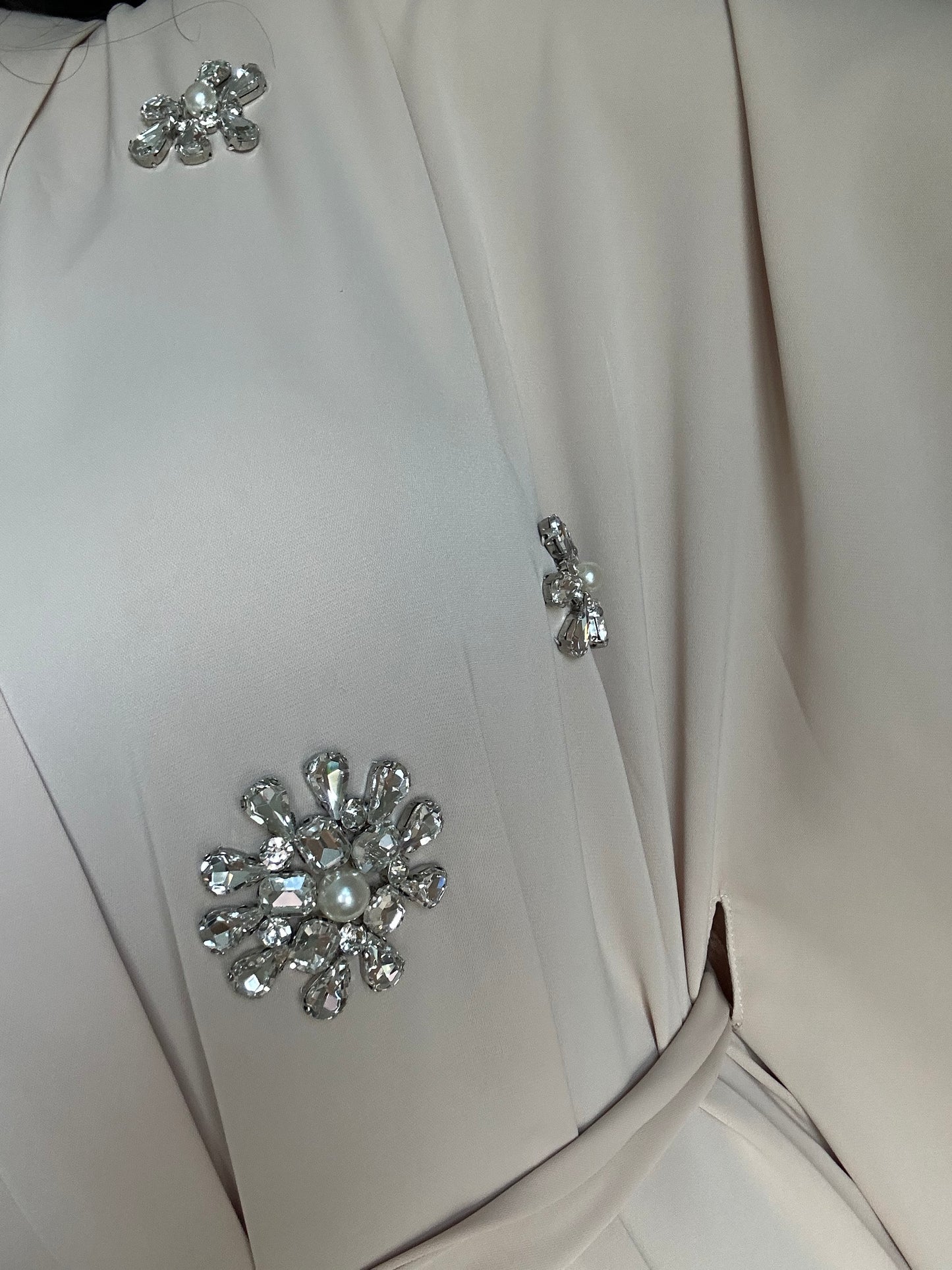 Beige Embellished Rhinestone Belted Kaftan Abaya